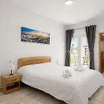 Selvetta, Lujo En Puerto Marina